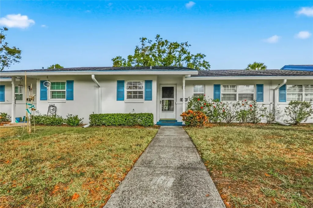 249 N Hill Avenue Deland FL 32724