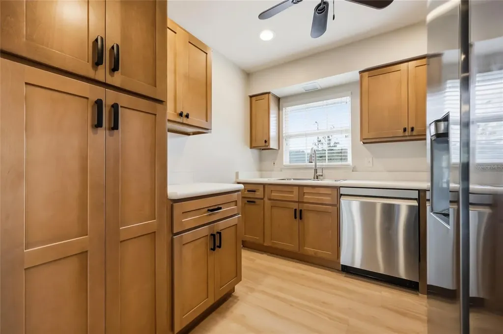 249 N Hill Avenue Deland FL 32724