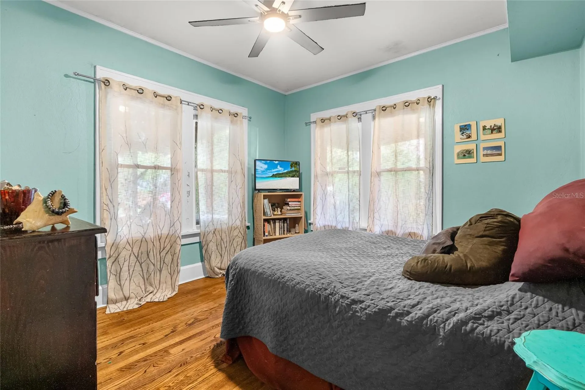 1321 28th Street N St Petersburg FL 33713