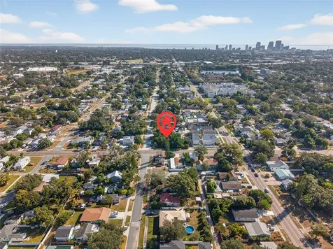 1321 28th Street N St Petersburg FL 33713