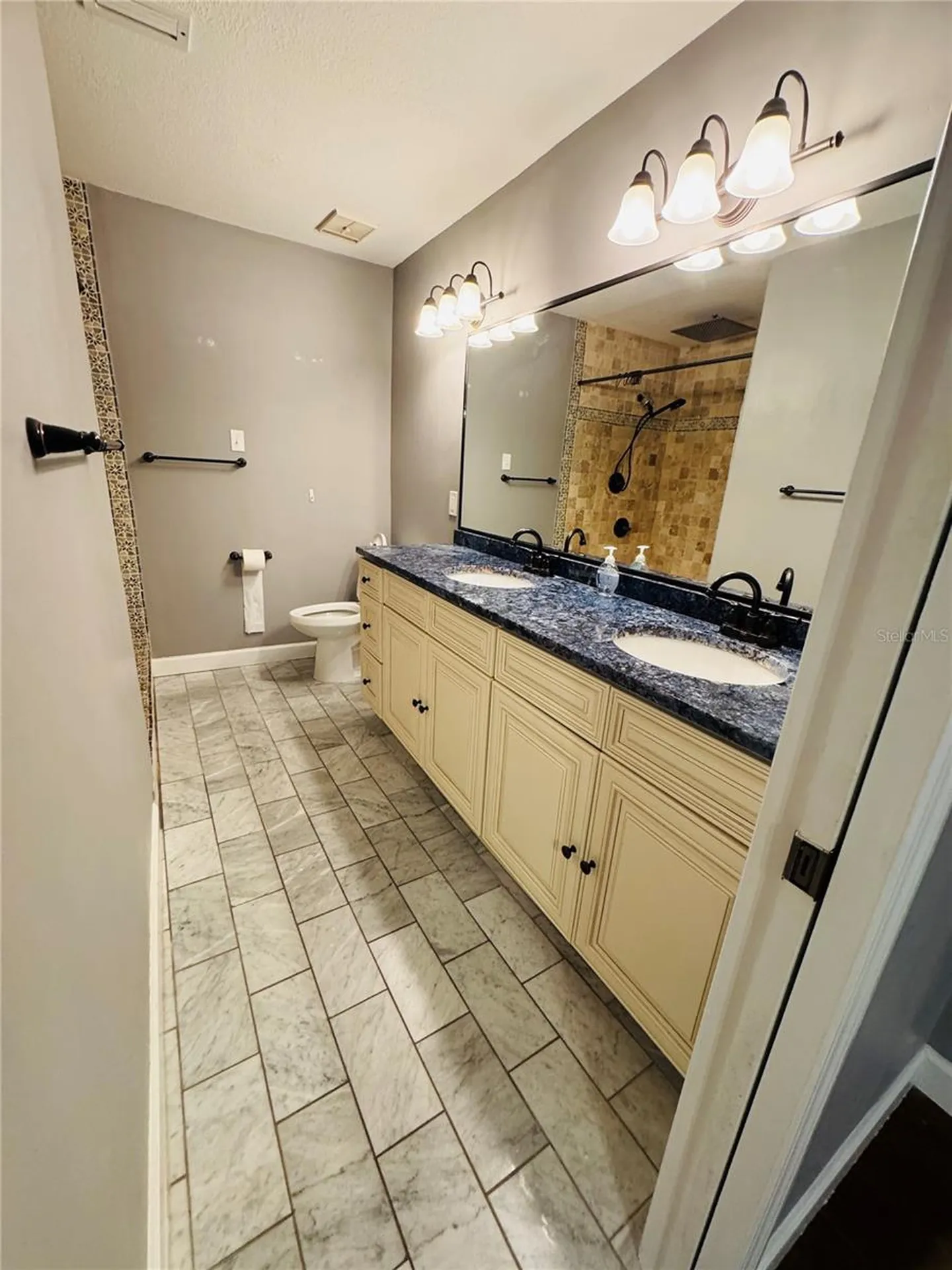 9517 Darien Avenue Orlando FL 32817