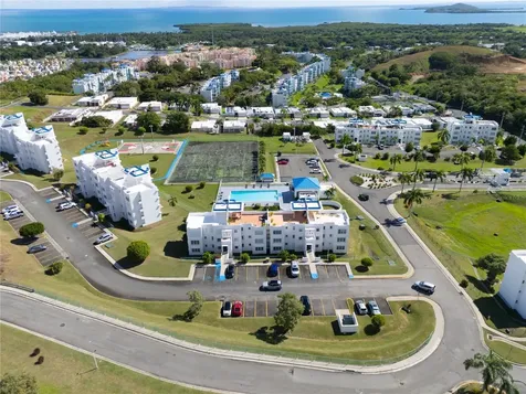 F 101 Costa Esmeralda Ceiba PR 00735