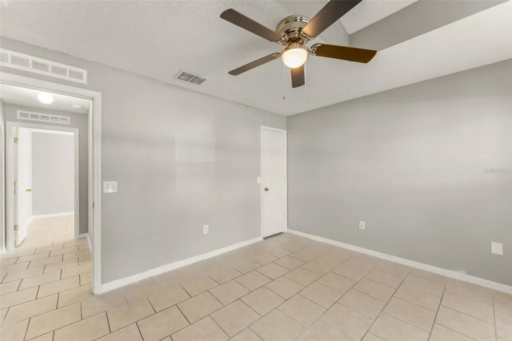 881 Vanderbilt Drive Eustis FL 32726