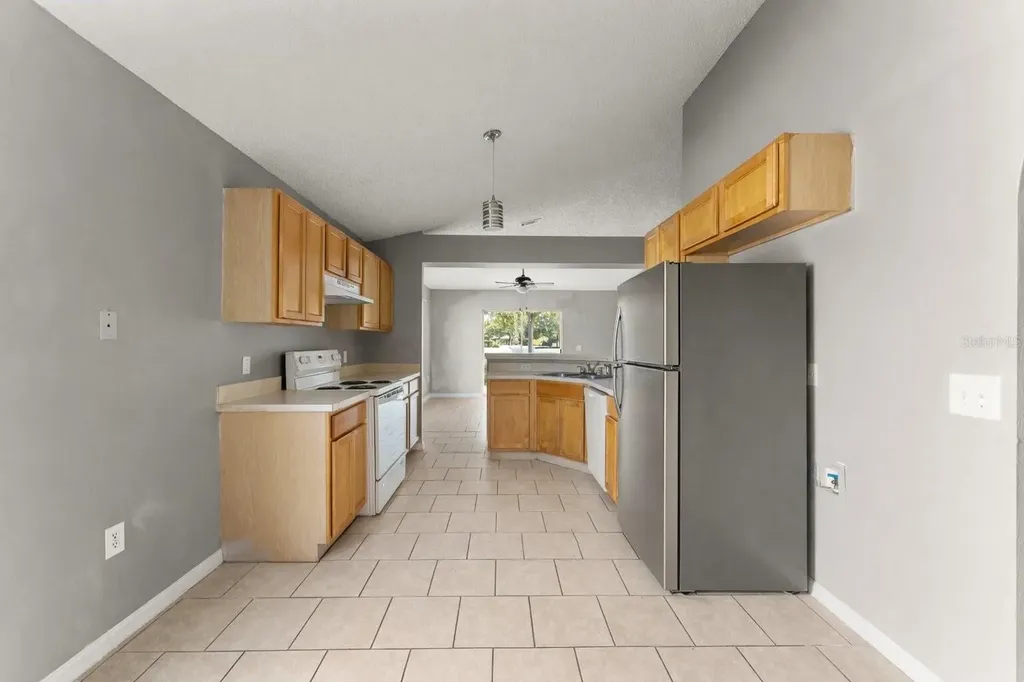 881 Vanderbilt Drive Eustis FL 32726