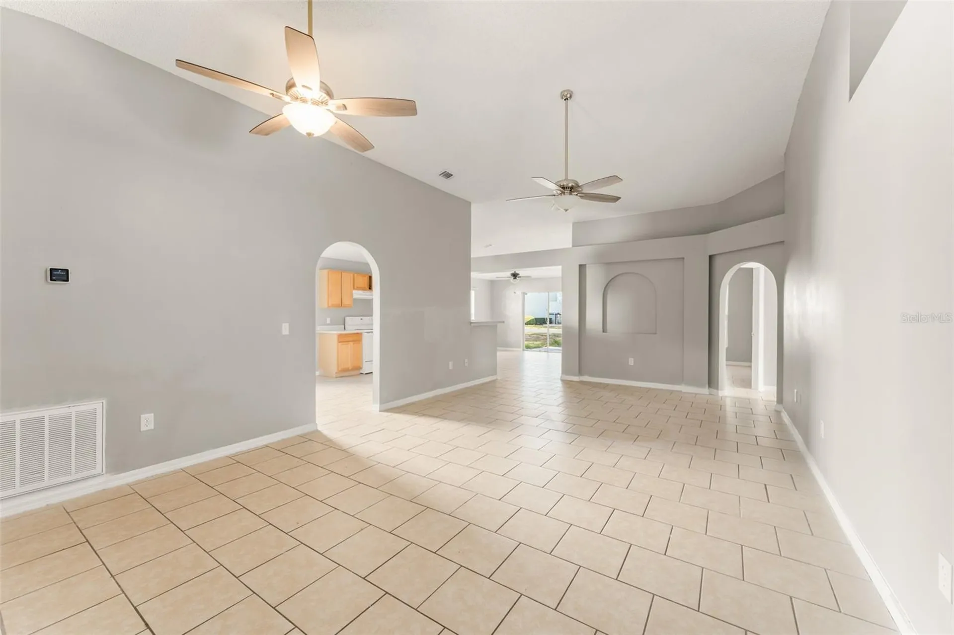 881 Vanderbilt Drive Eustis FL 32726