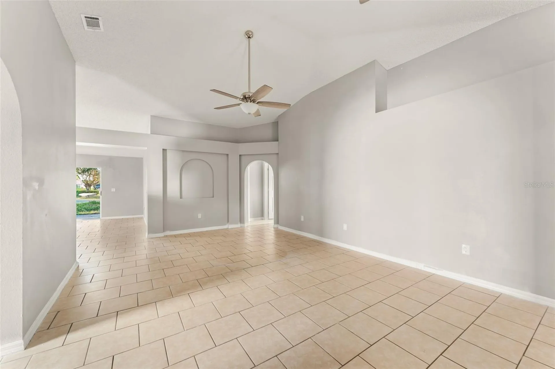 881 Vanderbilt Drive Eustis FL 32726