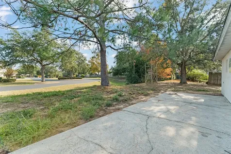 881 Vanderbilt Drive Eustis FL 32726