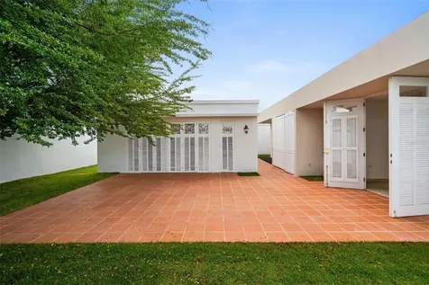 AF7 Villa Franca Barcelona Street Humacao PR 00791