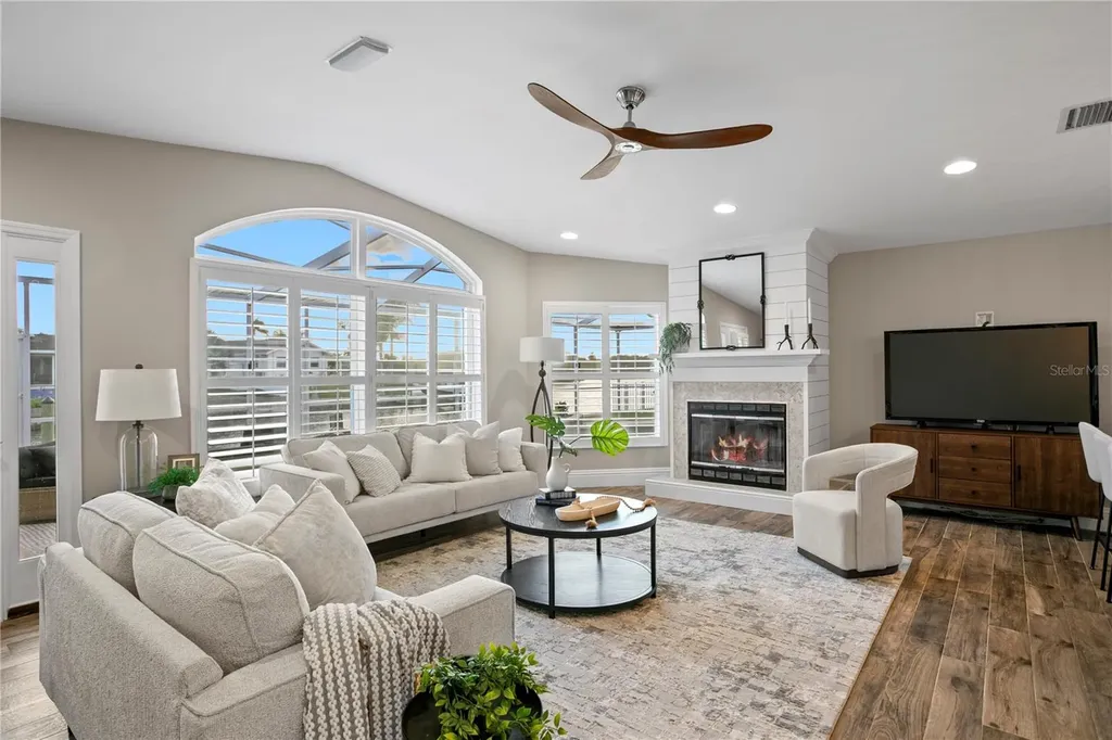 1320 52nd Avenue NE St Petersburg FL 33703