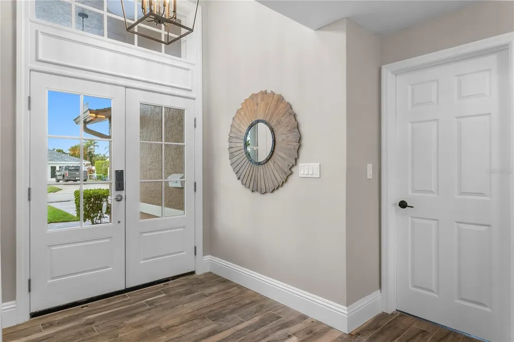 1320 52nd Avenue NE St Petersburg FL 33703
