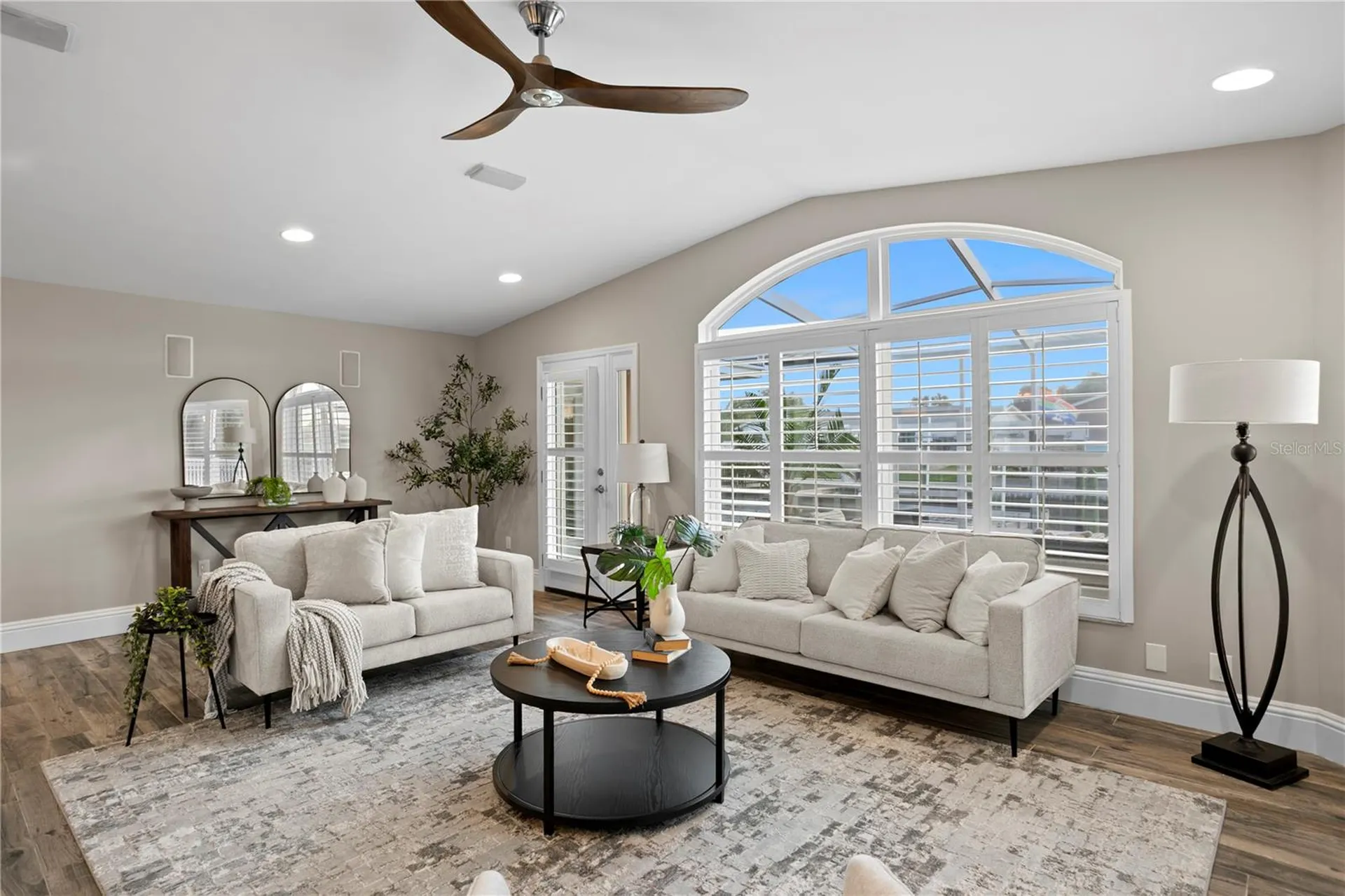1320 52nd Avenue NE St Petersburg FL 33703
