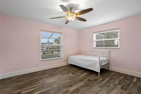 1320 52nd Avenue NE St Petersburg FL 33703