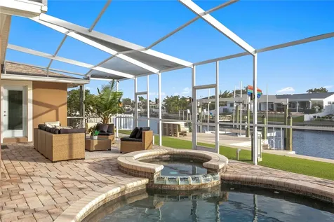 1320 52nd Avenue NE St Petersburg FL 33703