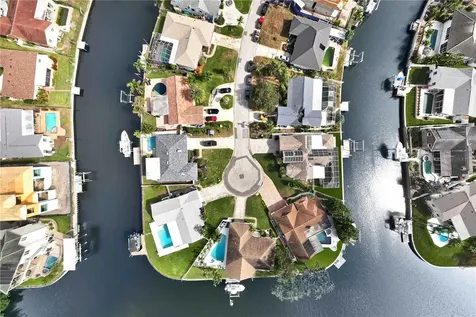 1320 52nd Avenue NE St Petersburg FL 33703