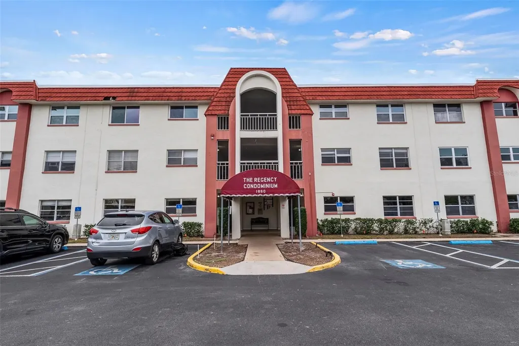 1860 Massachusetts Avenue NE St Petersburg FL 33703