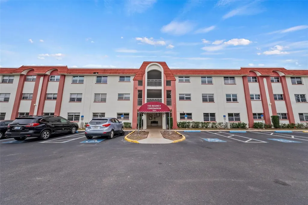 1860 Massachusetts Avenue NE St Petersburg FL 33703