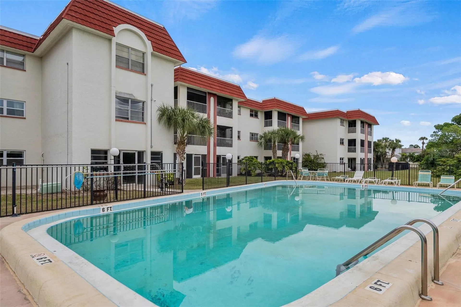 1860 Massachusetts Avenue NE St Petersburg FL 33703