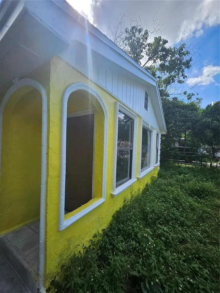 8305 N 13th Street Tampa FL 33604