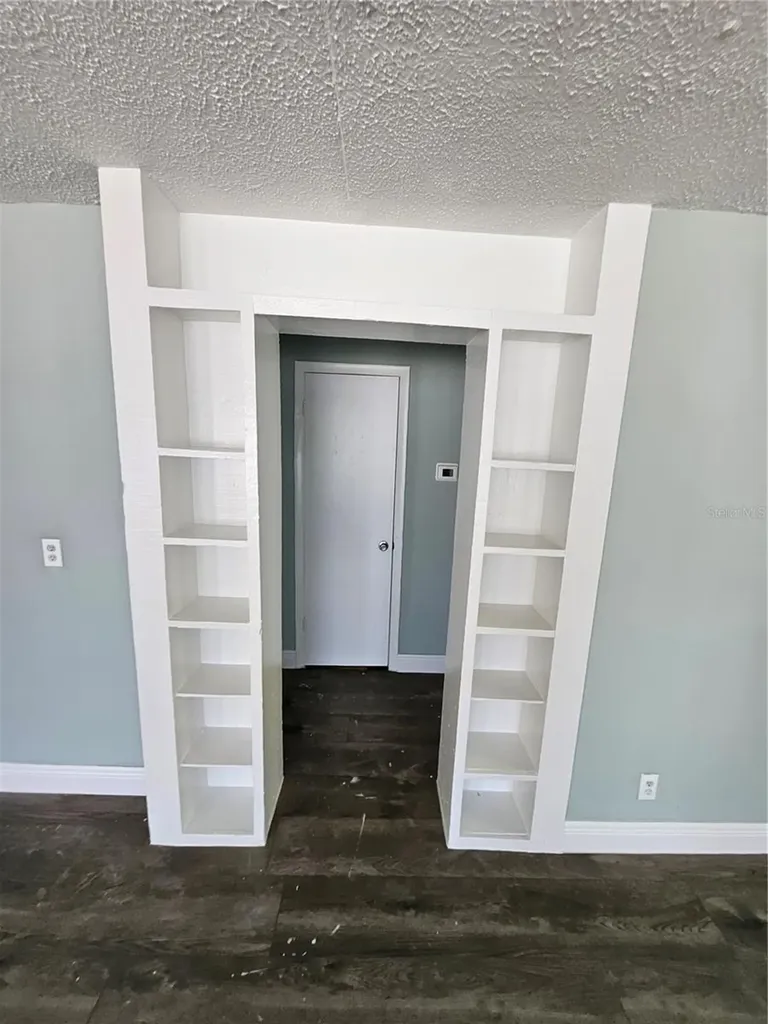 8305 N 13th Street Tampa FL 33604