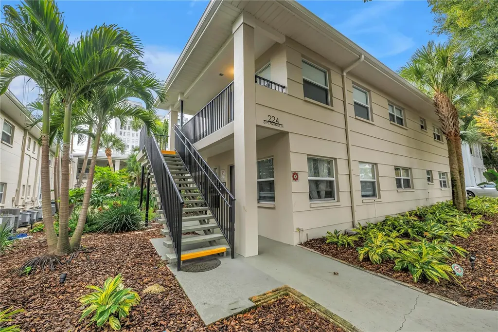 224 6th Avenue N St Petersburg FL 33701