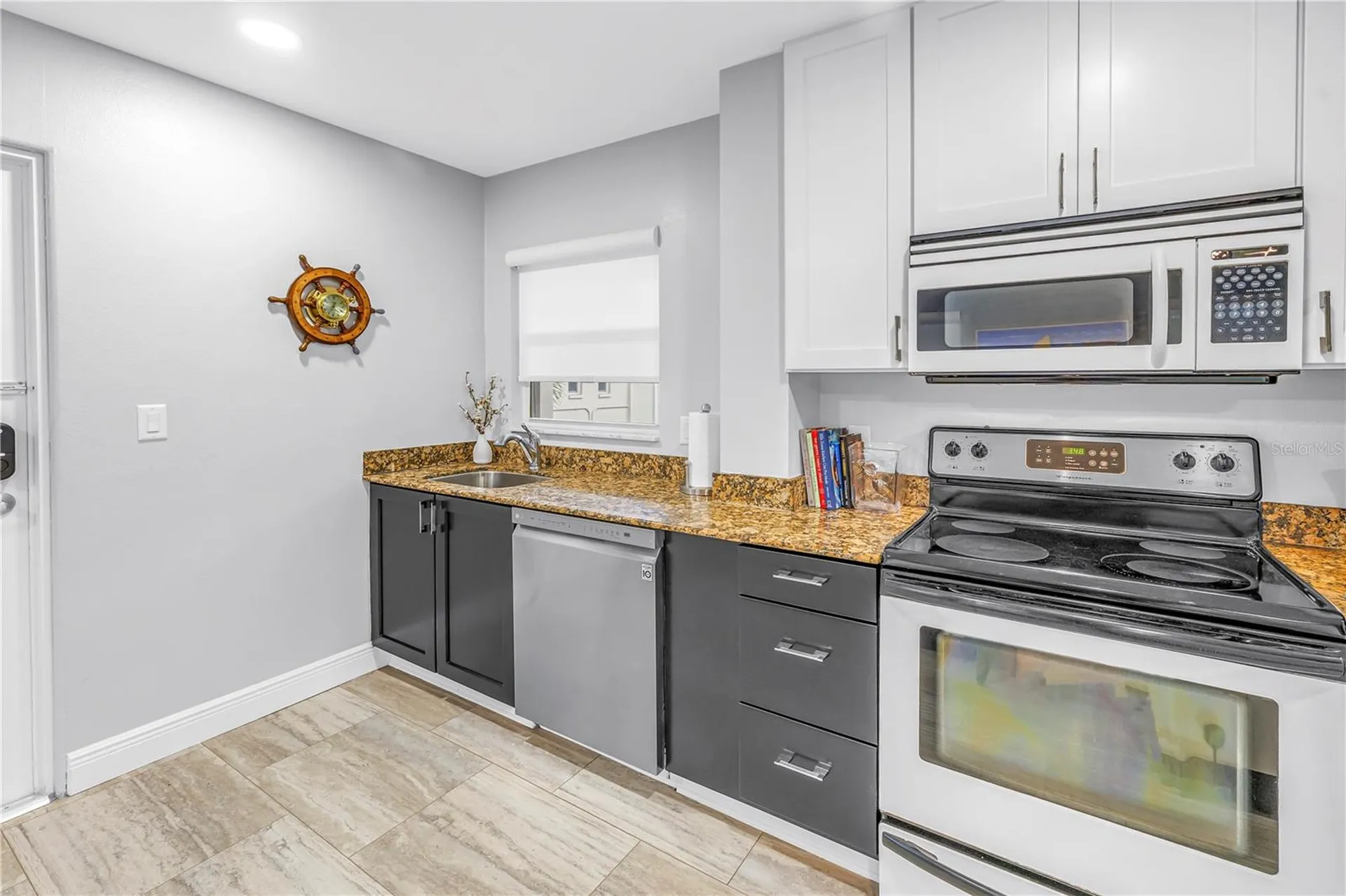 224 6th Avenue N St Petersburg FL 33701