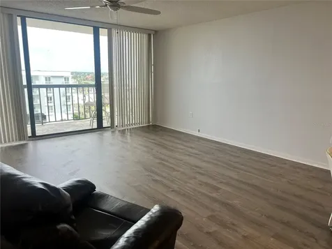 400 Island Way Clearwater FL 33767