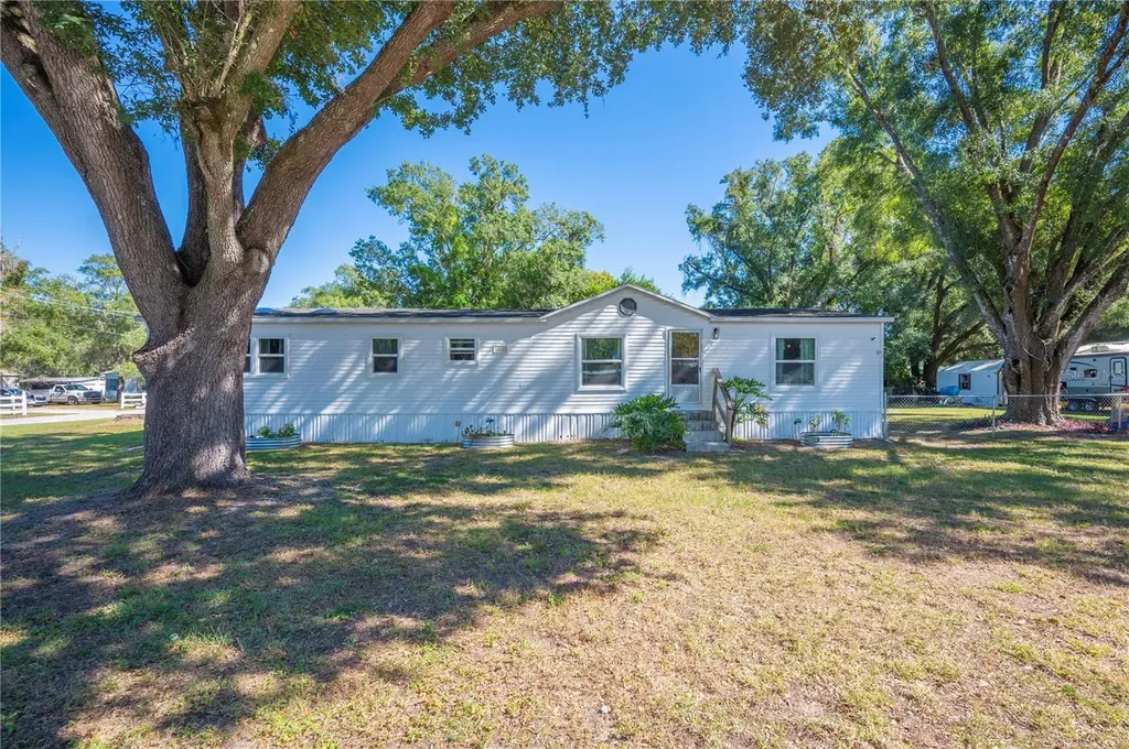 232 W Temple Circle Winter Haven FL 33880