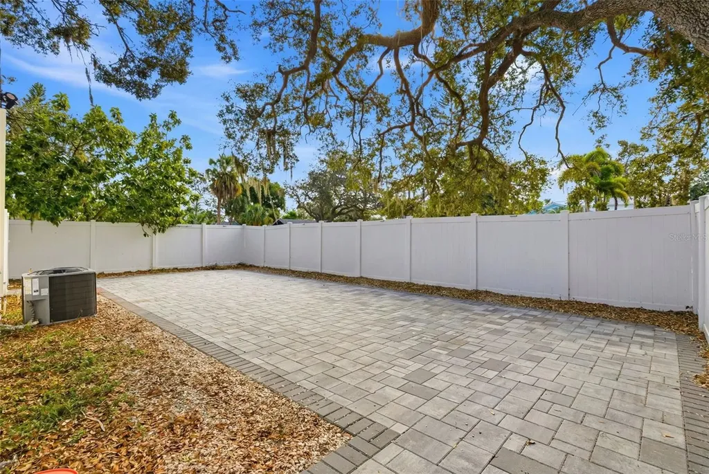 715 53rd Street S Gulfport FL 33707