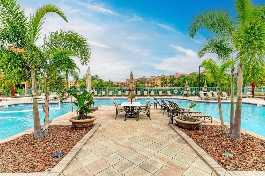 2738 Via Tivoli Clearwater FL 33764