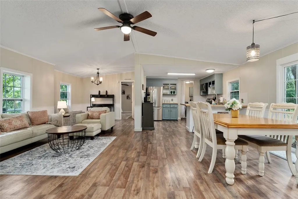 15305 NW 112th Place Road Morriston FL 32668