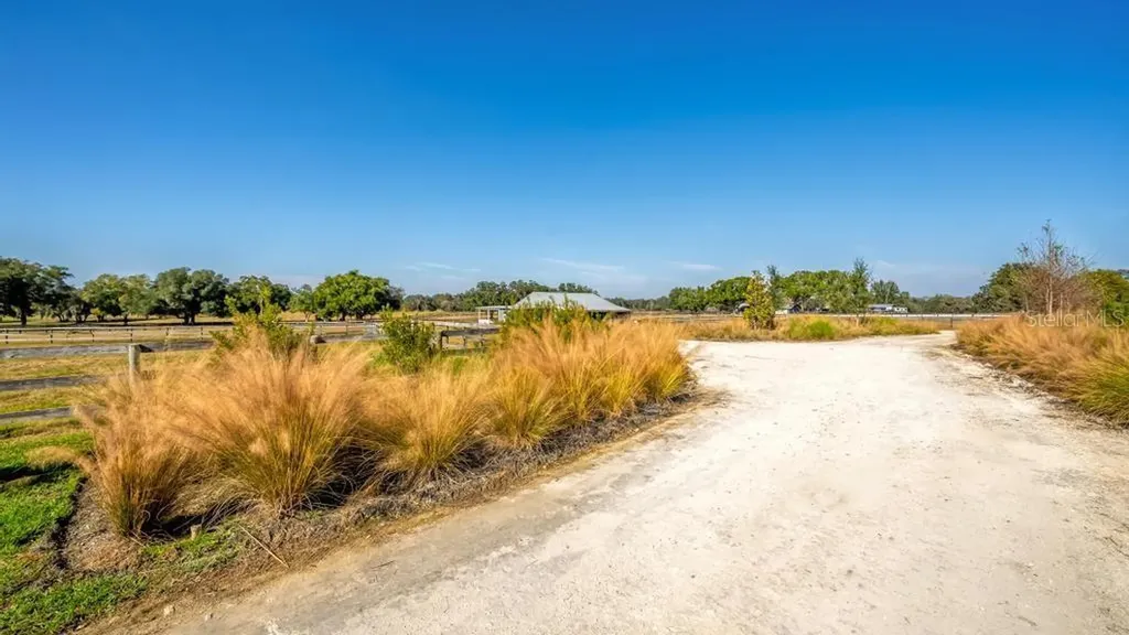 15305 NW 112th Place Road Morriston FL 32668