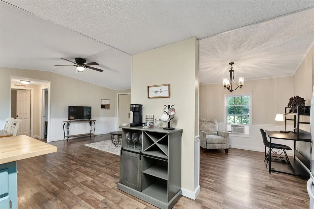 15305 NW 112th Place Road Morriston FL 32668