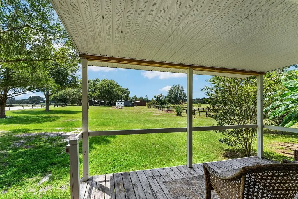 15305 NW 112th Place Road Morriston FL 32668