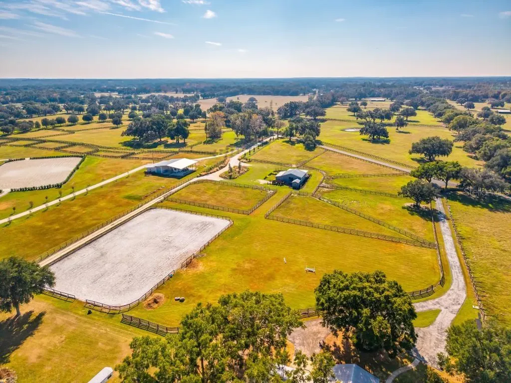 15305 NW 112th Place Road Morriston FL 32668