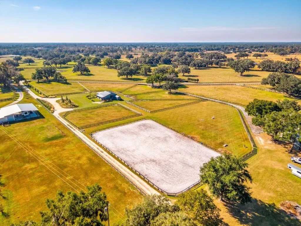 15305 NW 112th Place Road Morriston FL 32668