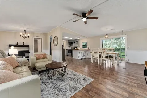 15305 NW 112th Place Road Morriston FL 32668