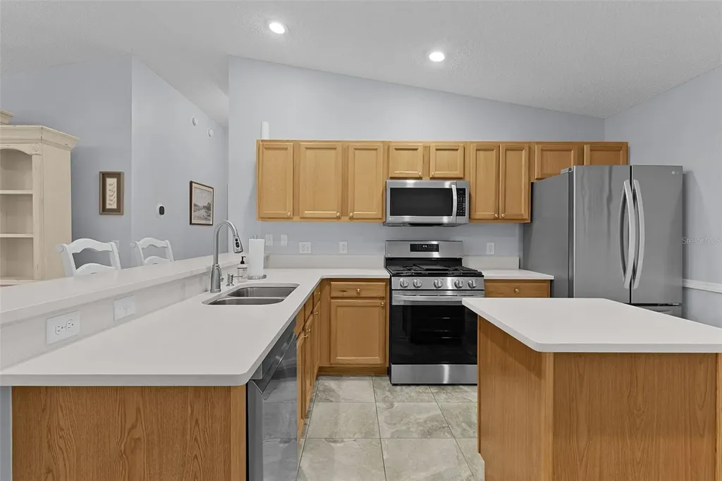 2306 Oak Bend Place The Villages FL 32162