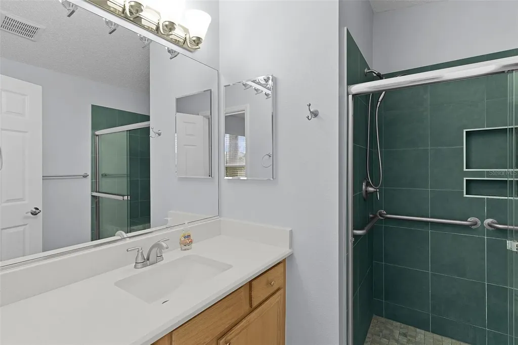 2306 Oak Bend Place The Villages FL 32162