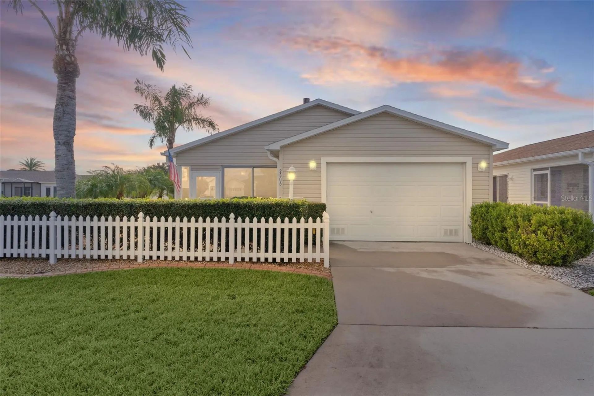 2306 Oak Bend Place The Villages FL 32162