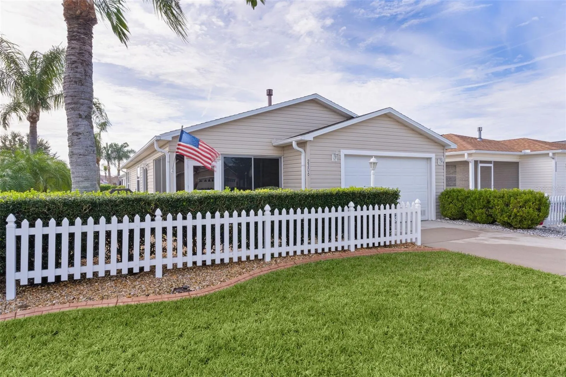 2306 Oak Bend Place The Villages FL 32162