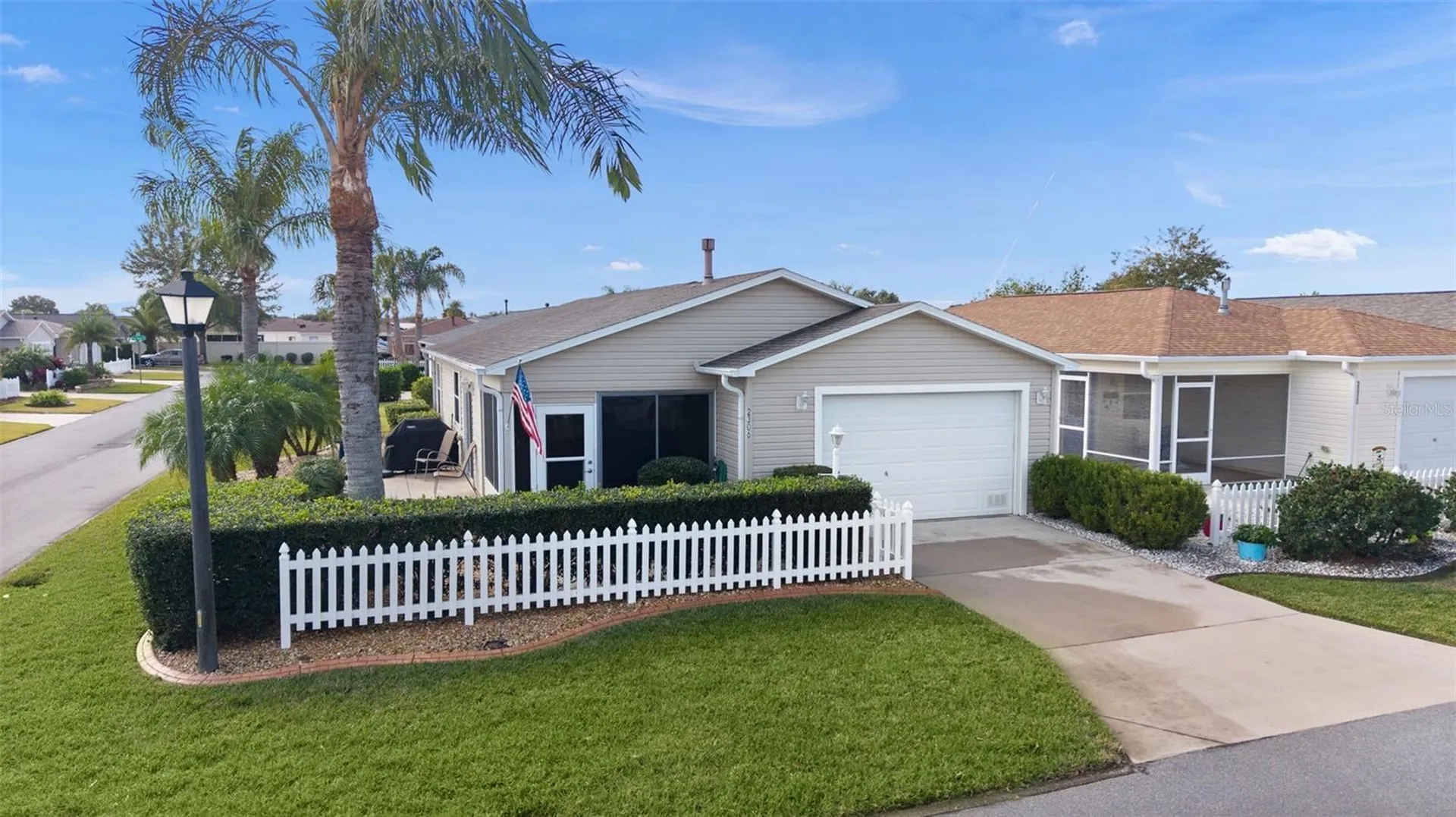 2306 Oak Bend Place The Villages FL 32162