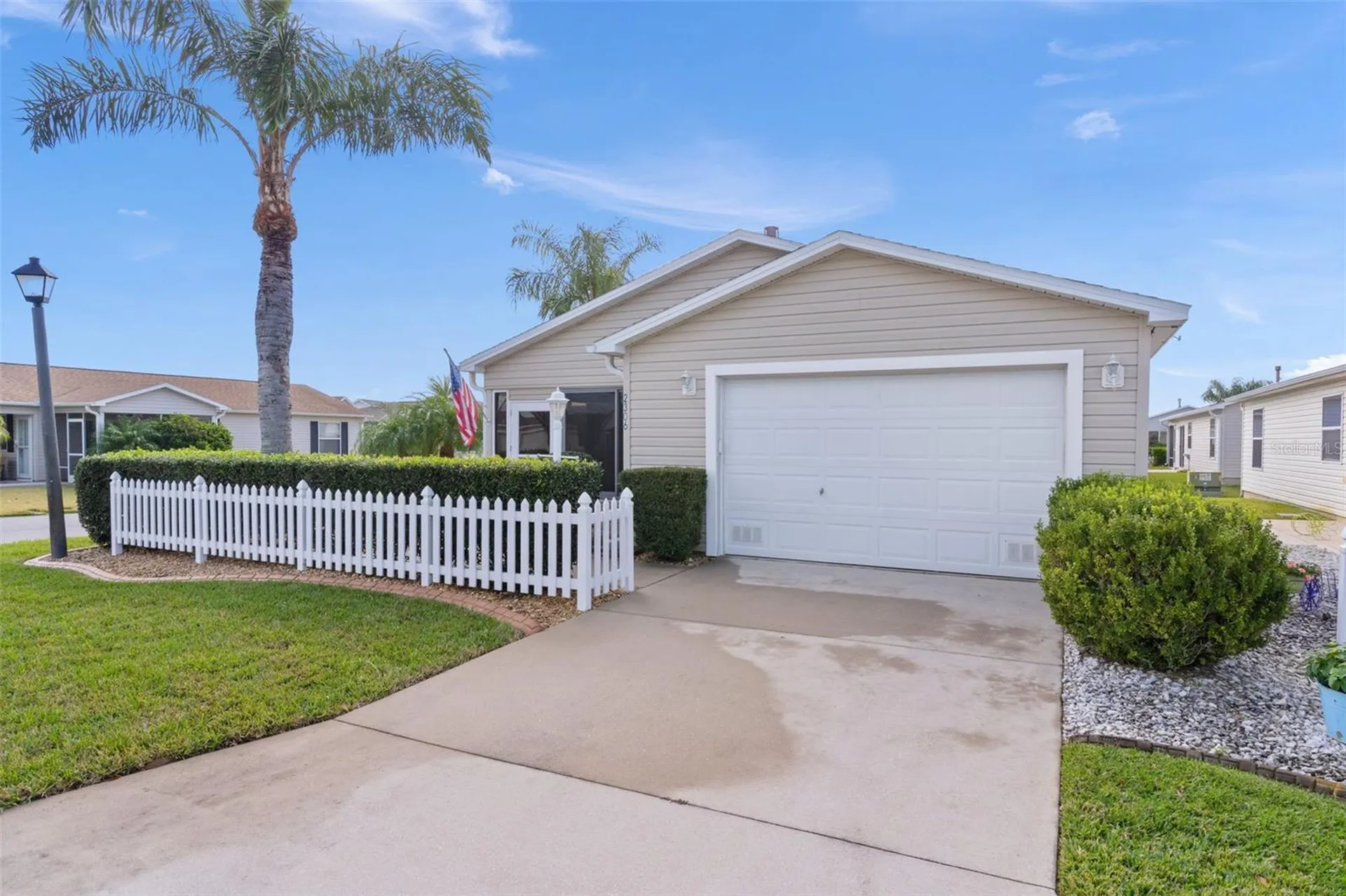 2306 Oak Bend Place The Villages FL 32162