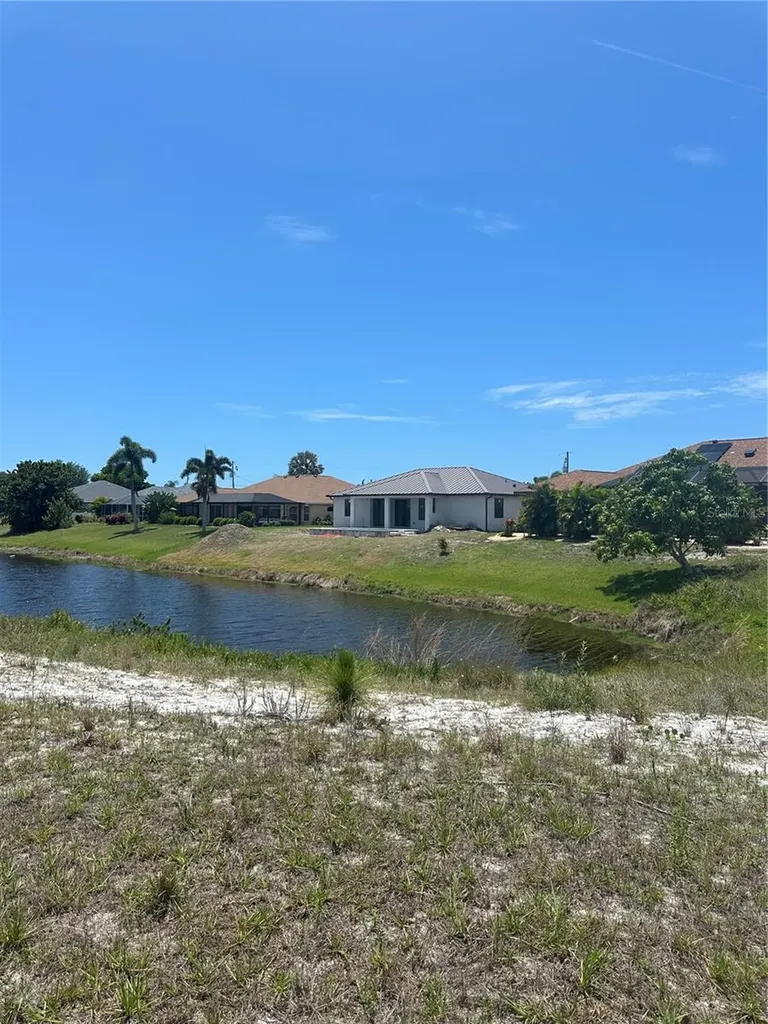 11 Medalist Way Rotonda West FL 33947