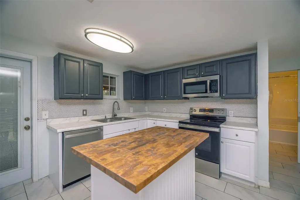 5130 Mallett Drive Port Richey FL 34668