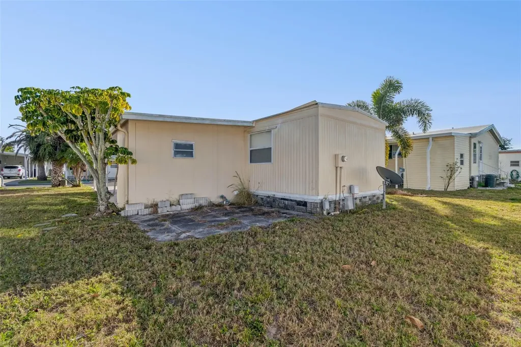 86 Pindo Palm Street W Largo FL 33770