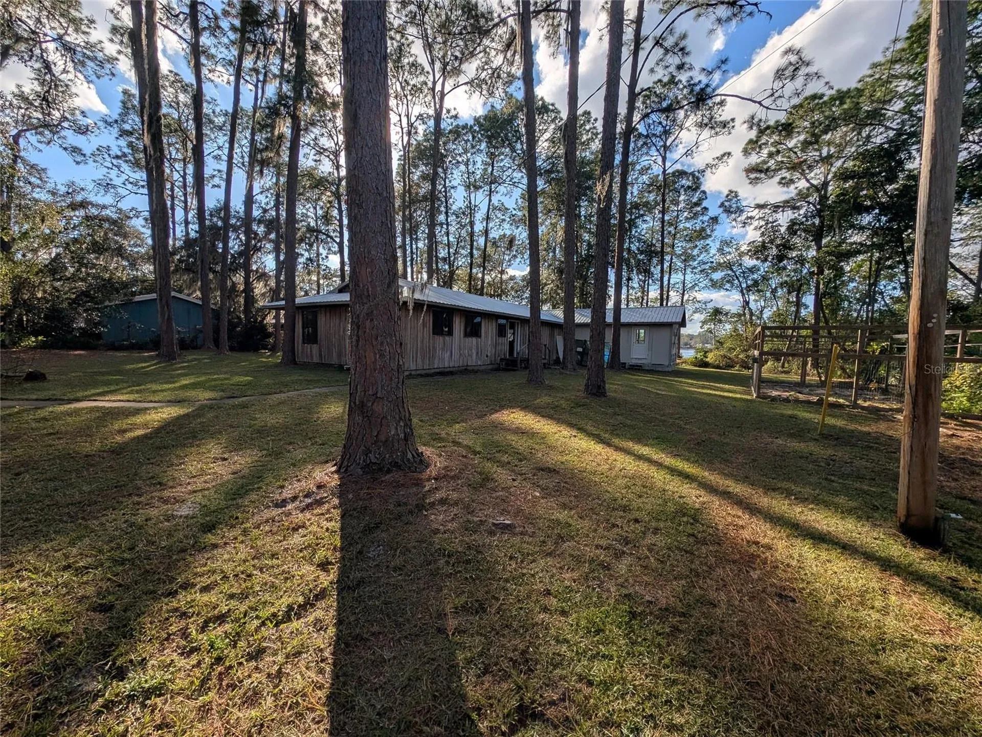 161 Riley Lake Drive Hawthorne FL 32640