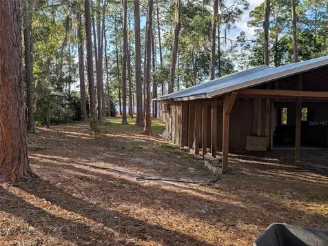 161 Riley Lake Drive Hawthorne FL 32640