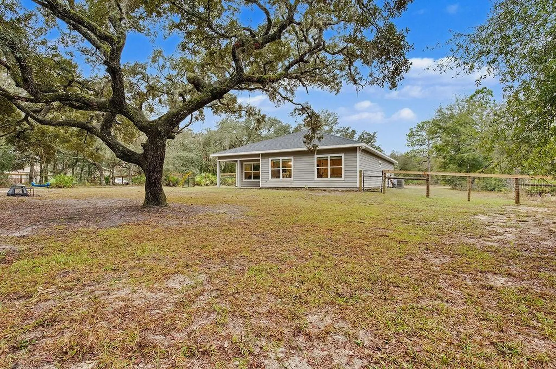 8291 NE 118 Terrace Bronson FL 32621