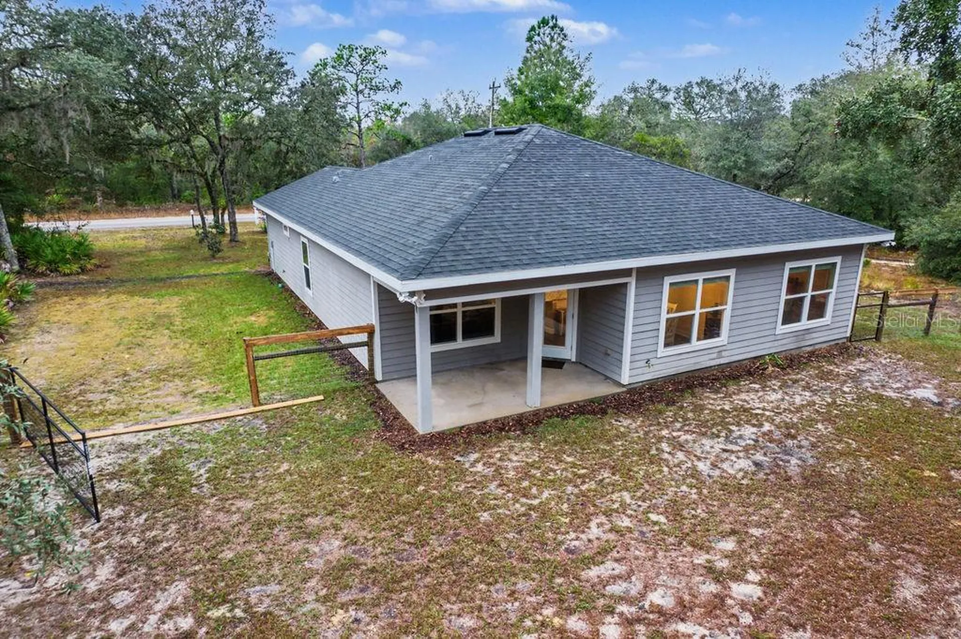 8291 NE 118 Terrace Bronson FL 32621