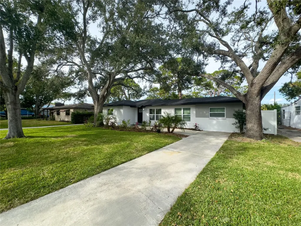 4105 W Knights Avenue Tampa FL 33611